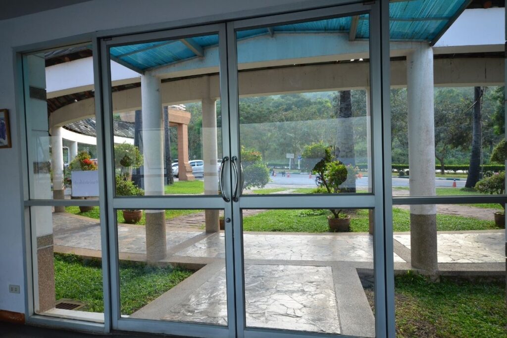 Dükkanlar İçin Alüminyum Doğramalar